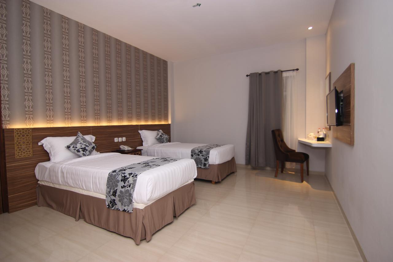 Grand Amira Hotel Solo, Azana Hotels Collection Exteriör bild